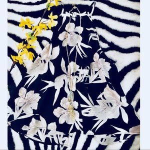 SHOW ME YOUR MUMU SELENA TOP LILY COLLINS